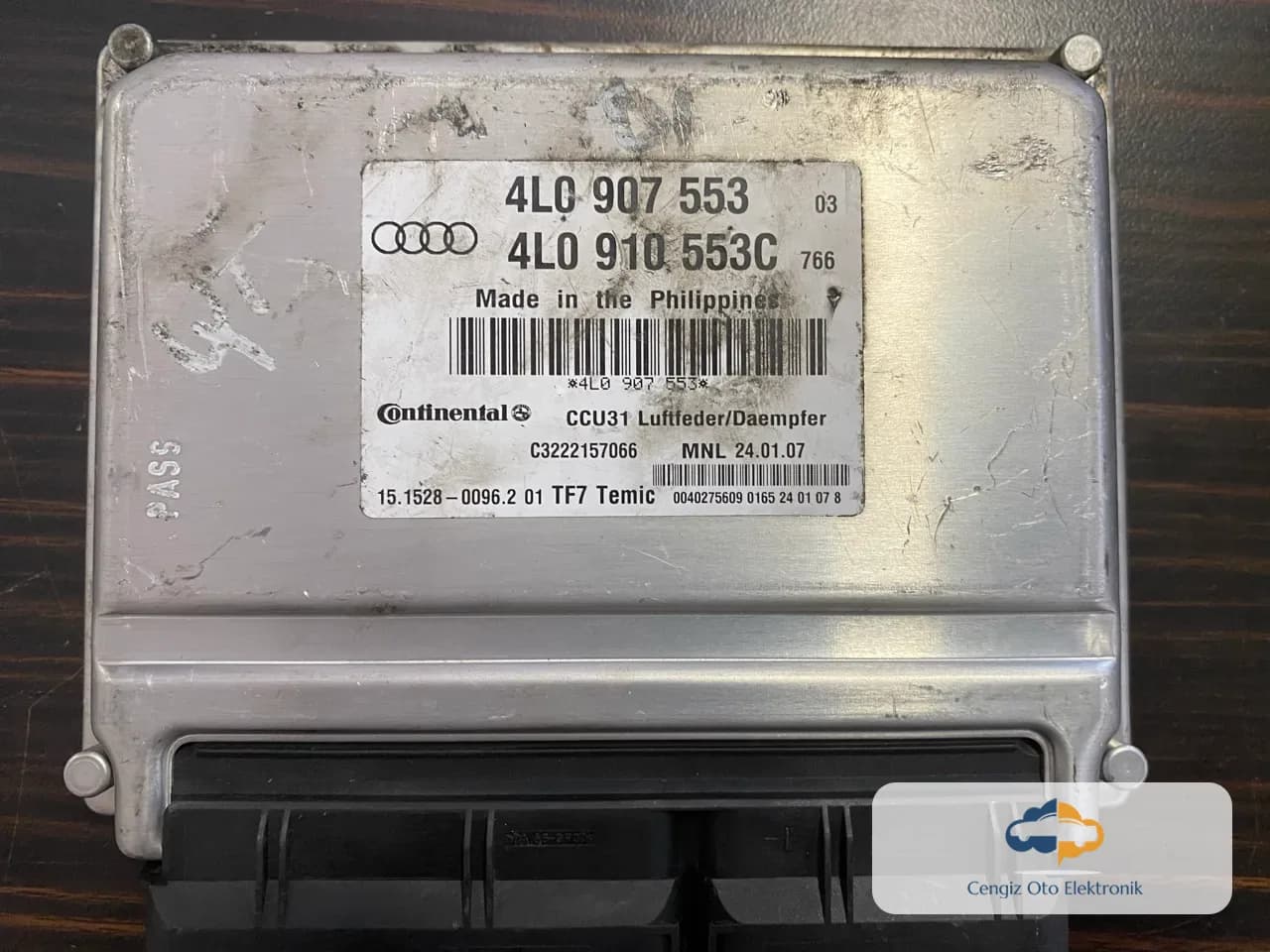 Audi Q7 Suspansiyon Beyini - 4L0907553 - 4L0910553C