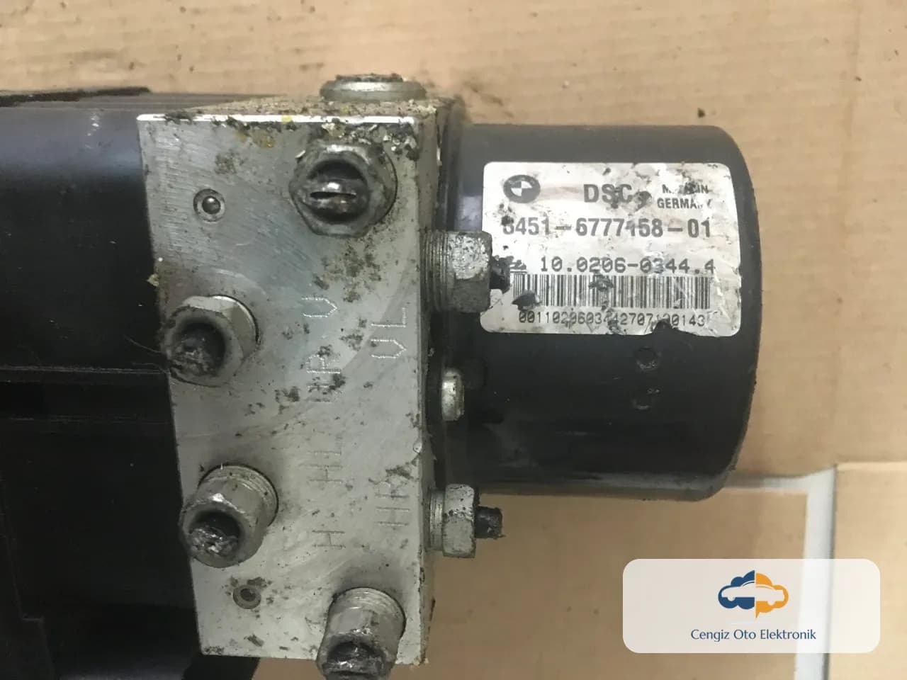Bmw 1 Serisi Abs Beyini - 3451-6777158-01 - 3451677715801