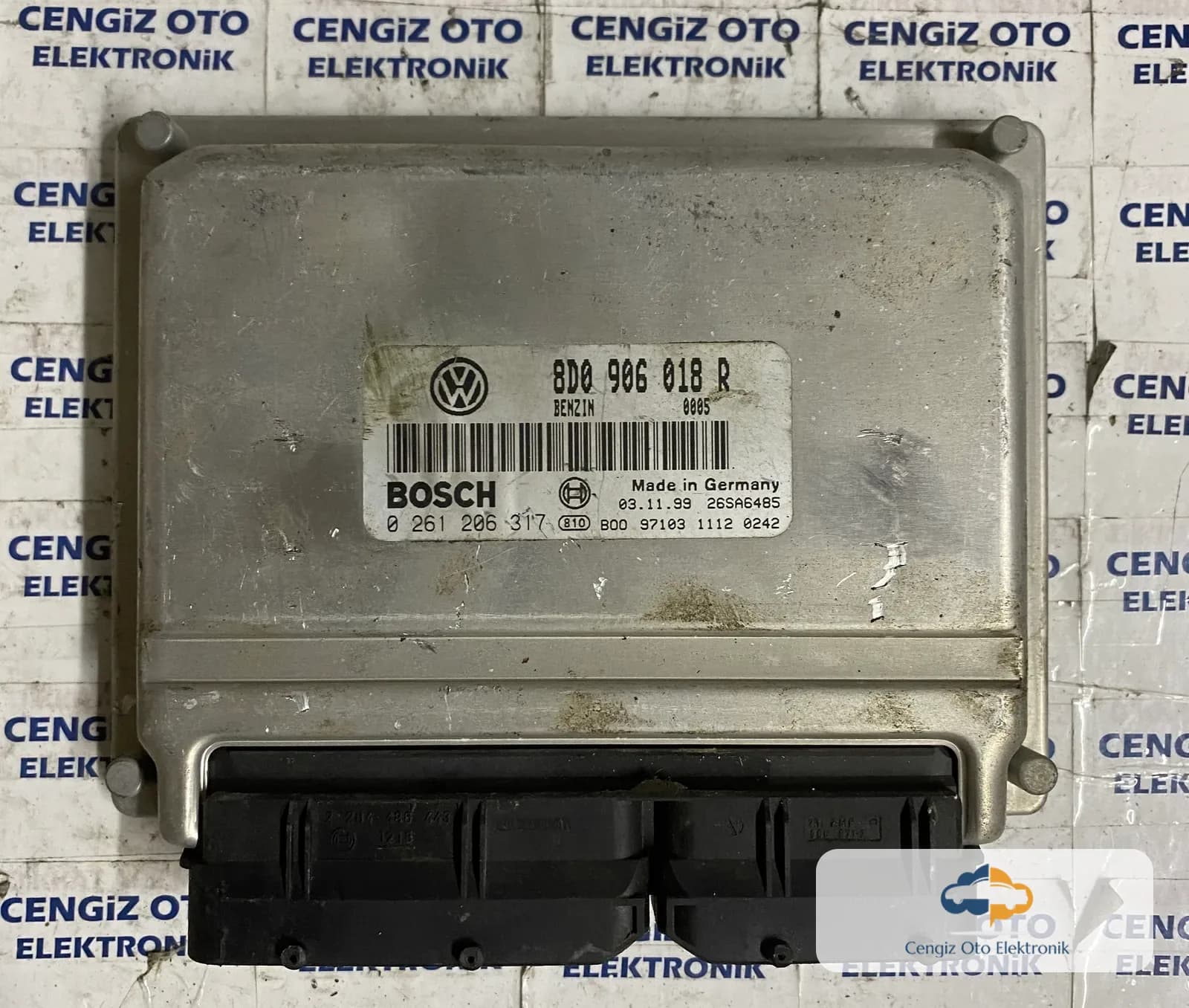 Volkswagen Passat Motor Beyini - 0261206317 - 8D0906018R