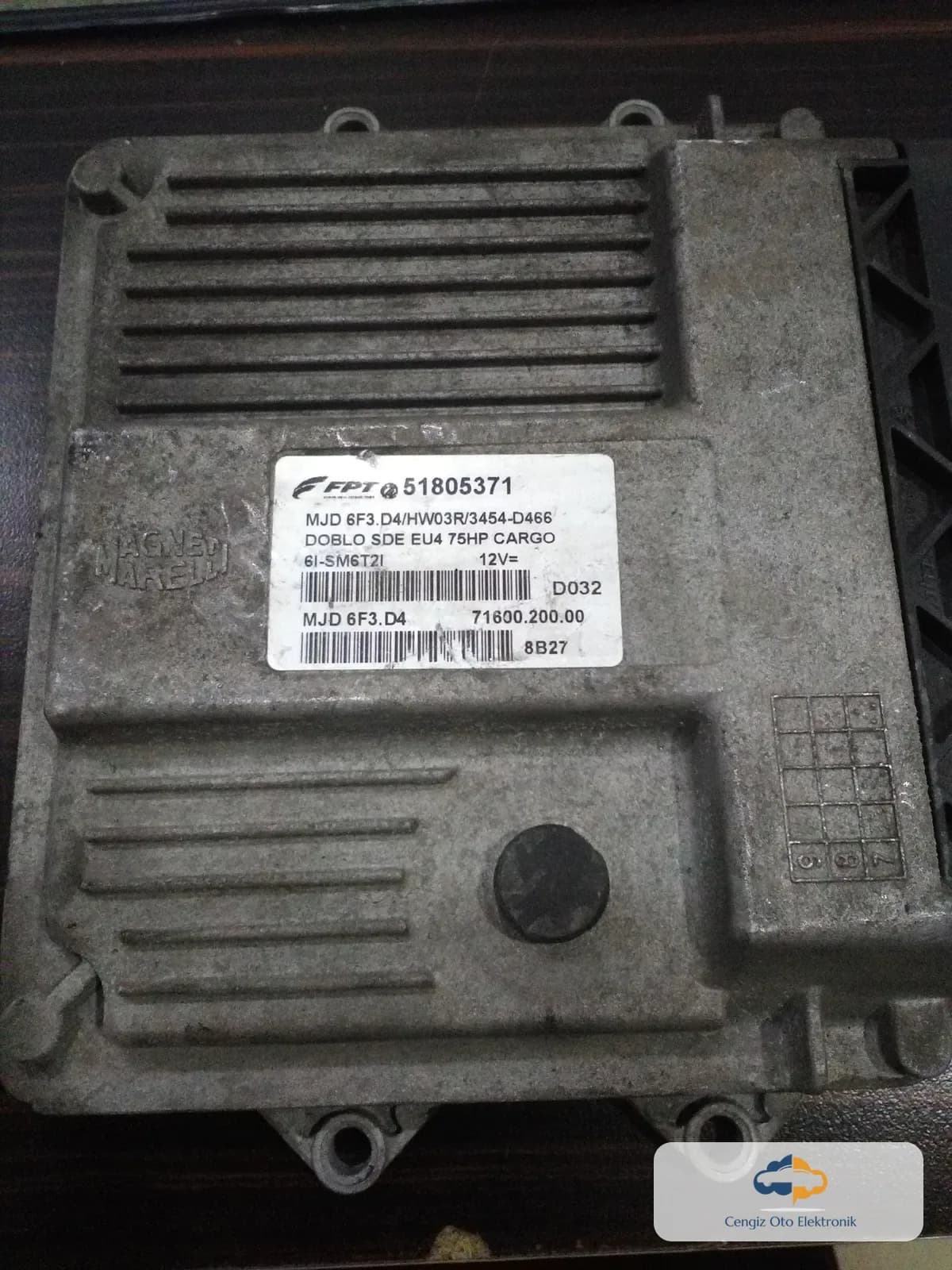51805371 - MJD6F3.D4