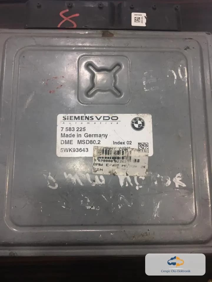 BMW E87 E90 MOTOR BEYİNİ 7583225 - 5WK93643