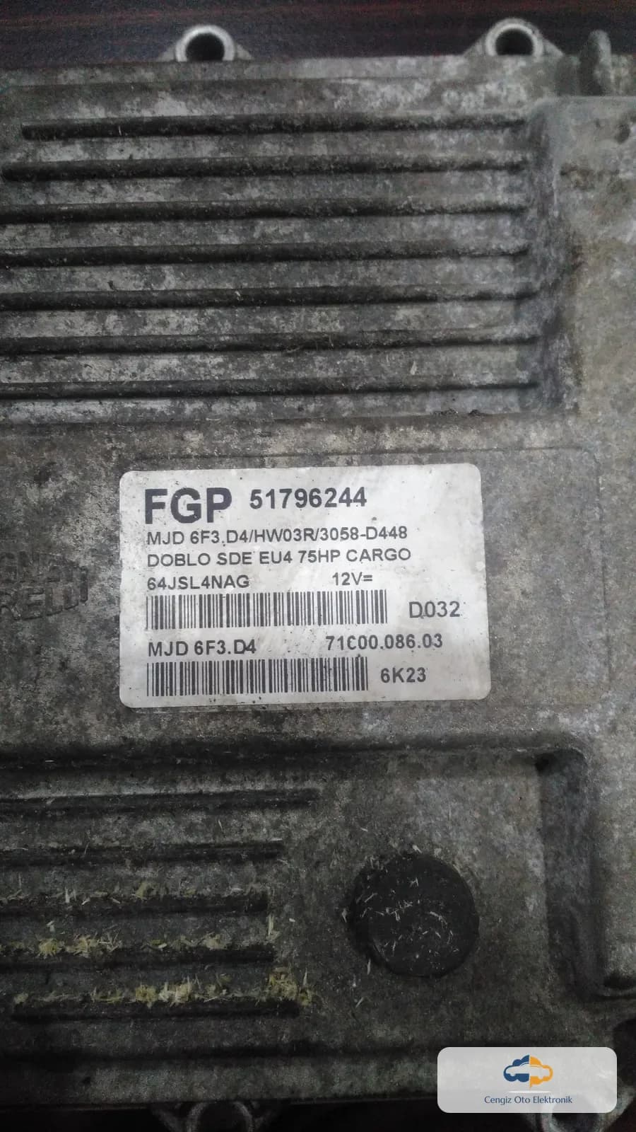 51796244 - MJD6F3.D4
