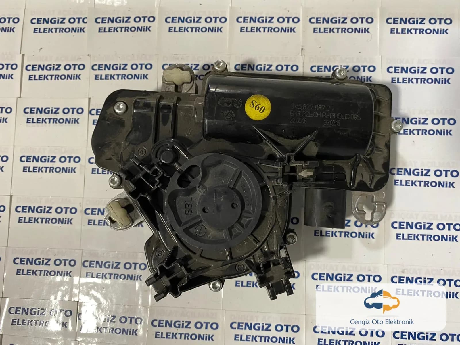 Audi A6 A7 Q5 Q8 Bagaj Kapağı Çekme Motoru - 3V5827887