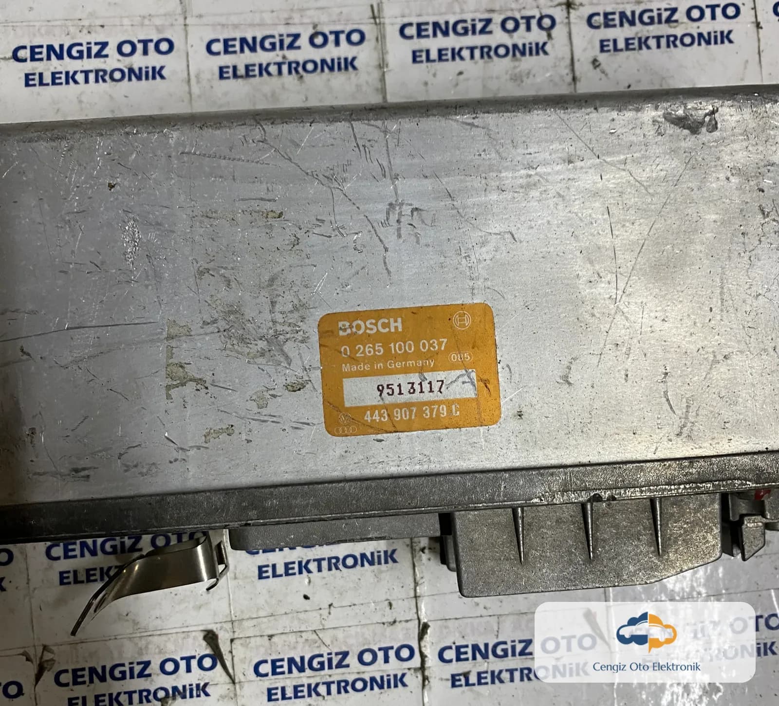 Audi Motor Beyini - 443907379C