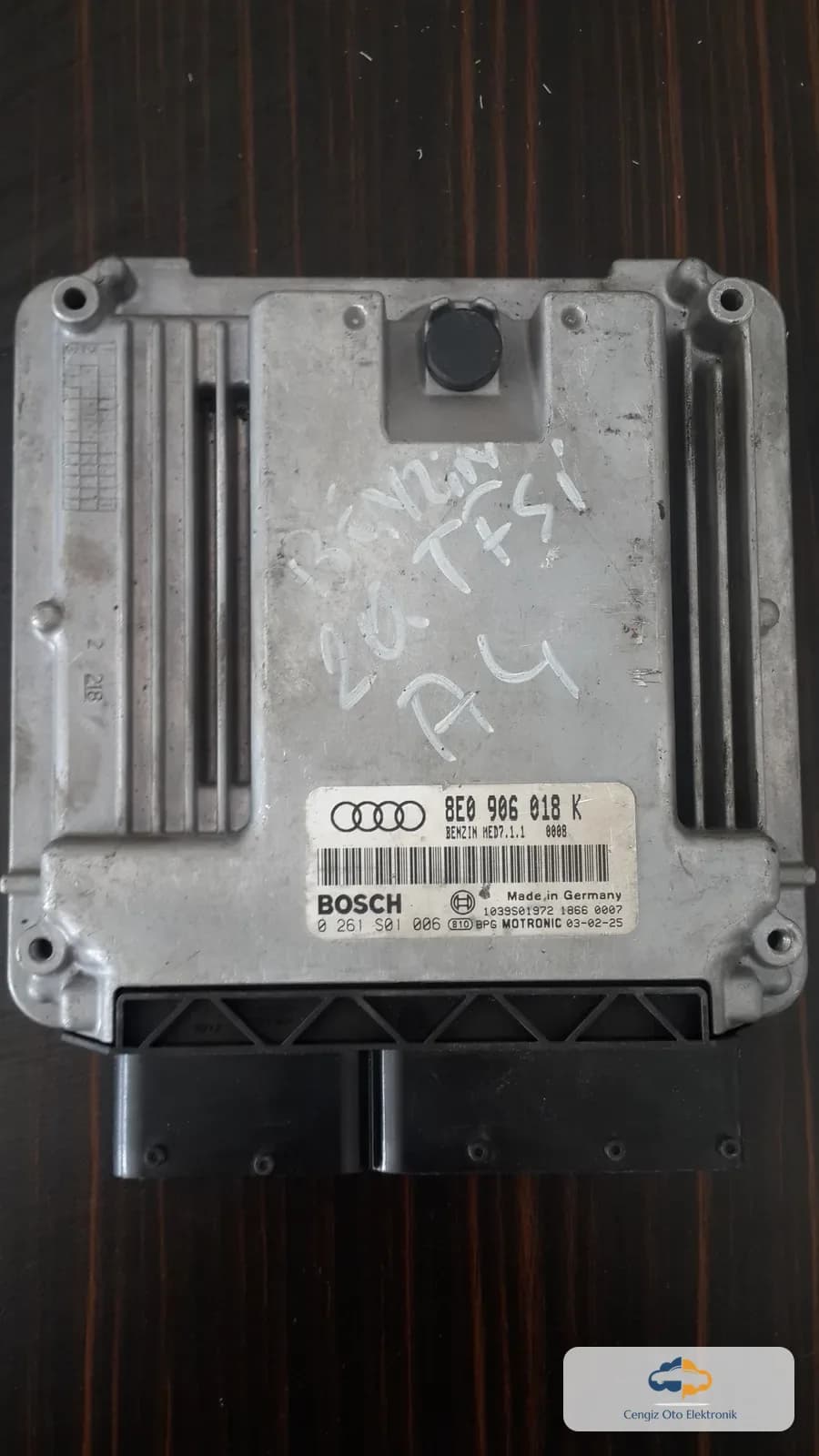 Audi A4 Motor Beyini - 8E0906018K