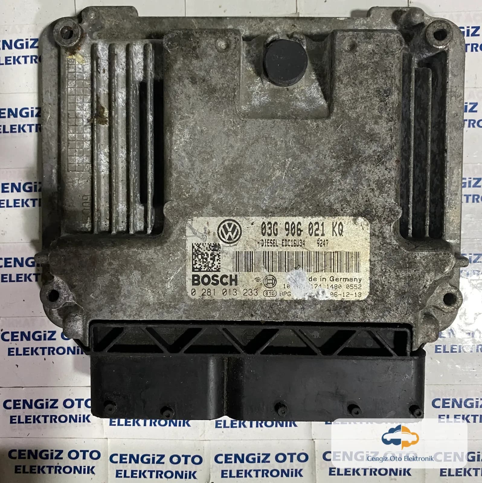 Volkswagen Golf Motor Beyini - 0 281 013 233 - 0281013233 - 03G 906 021 KQ - 03G906021KQ