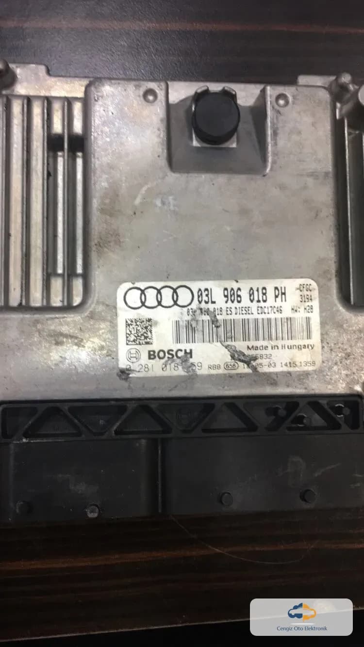Audi Q3 8U 2.0 - 0281018559 - 03L906018PH - EDC17C46