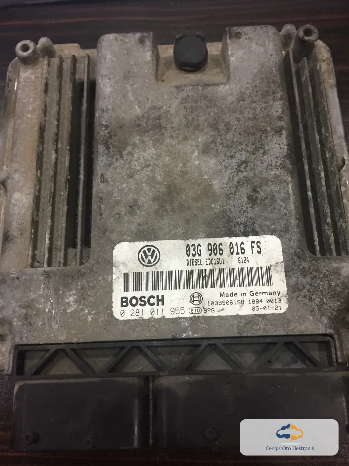 Volkswagen Golf 5 Motor Beyini 1.9 - 03G906016FS - 0281011955 - EDC16U1