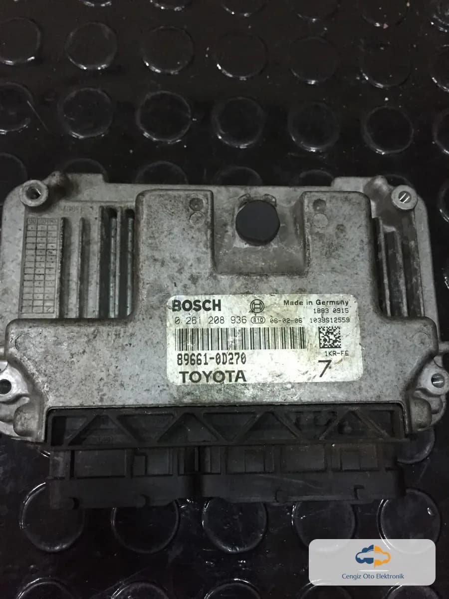 Toyota Toyota Yaris II / Vitz (XP9 / XP90) Motor Beyni / Motor Kontrol Ünitesi (ECU) - 0261208936 - 89661-0D270