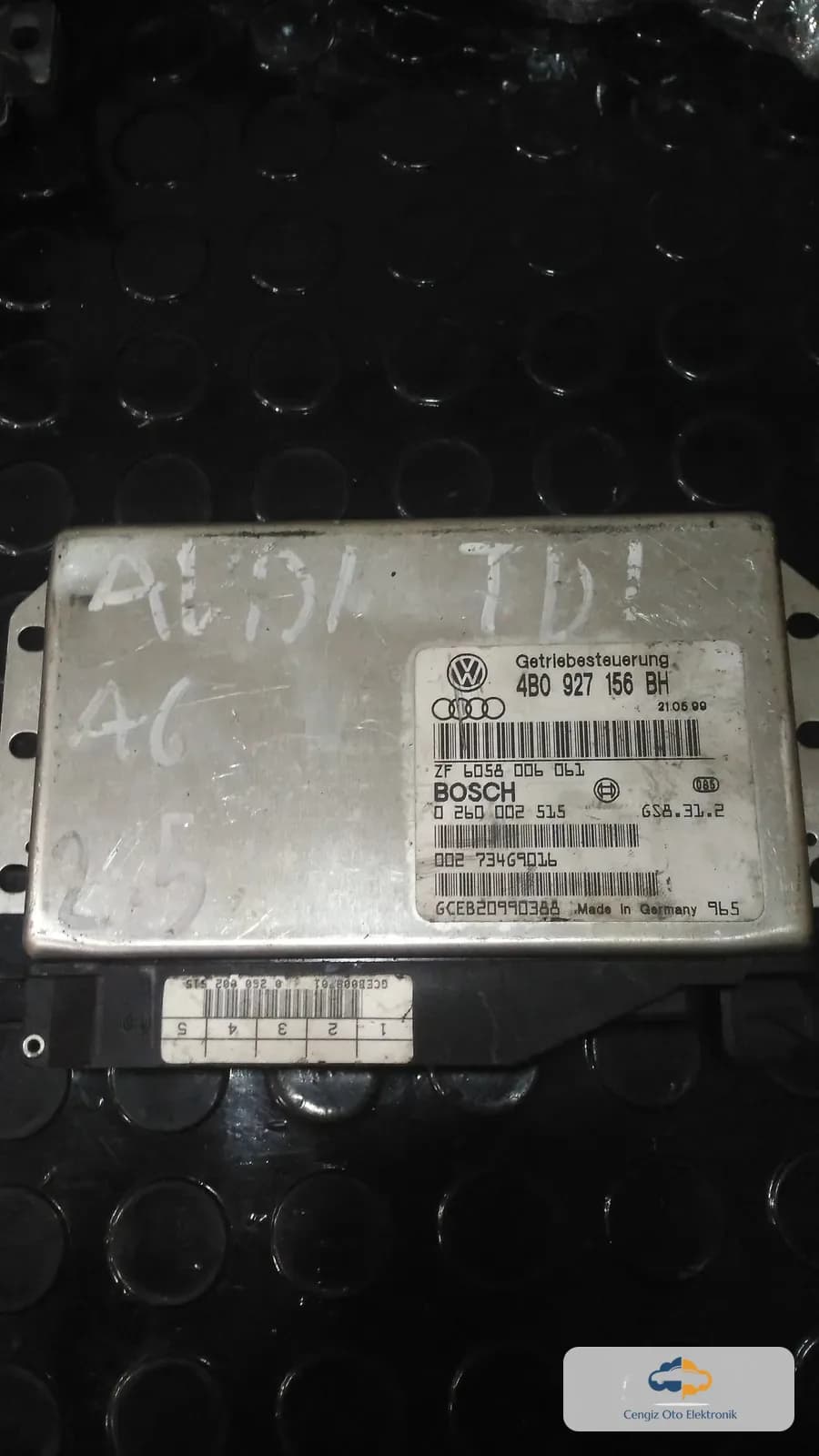 Audi Audi A6 / A6 Avant / Allroad (C5 / 4B), Audi A8 (D2 / 4D) Otomatik Şanzıman Beyni / Şanzıman Kontrol Ünitesi (TCU / GS)