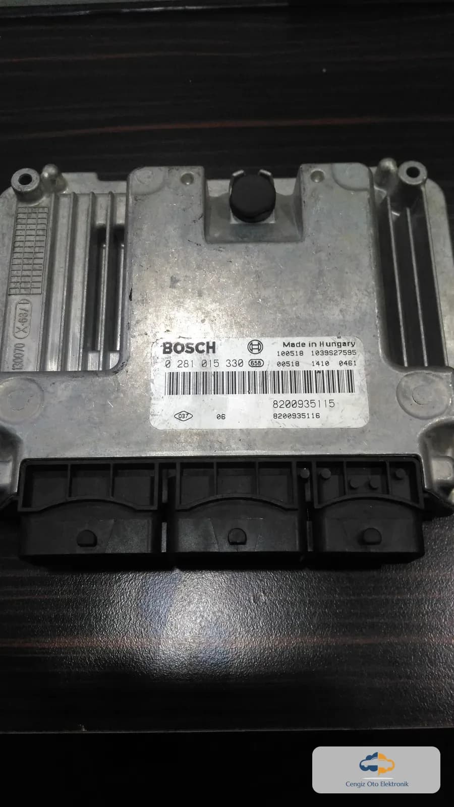 Bosch Renault Trafic II / Opel Vivaro A / Nissan Primastar Motor Beyini / Motor Kontrol Ünitesi (ECU) - 8200935115