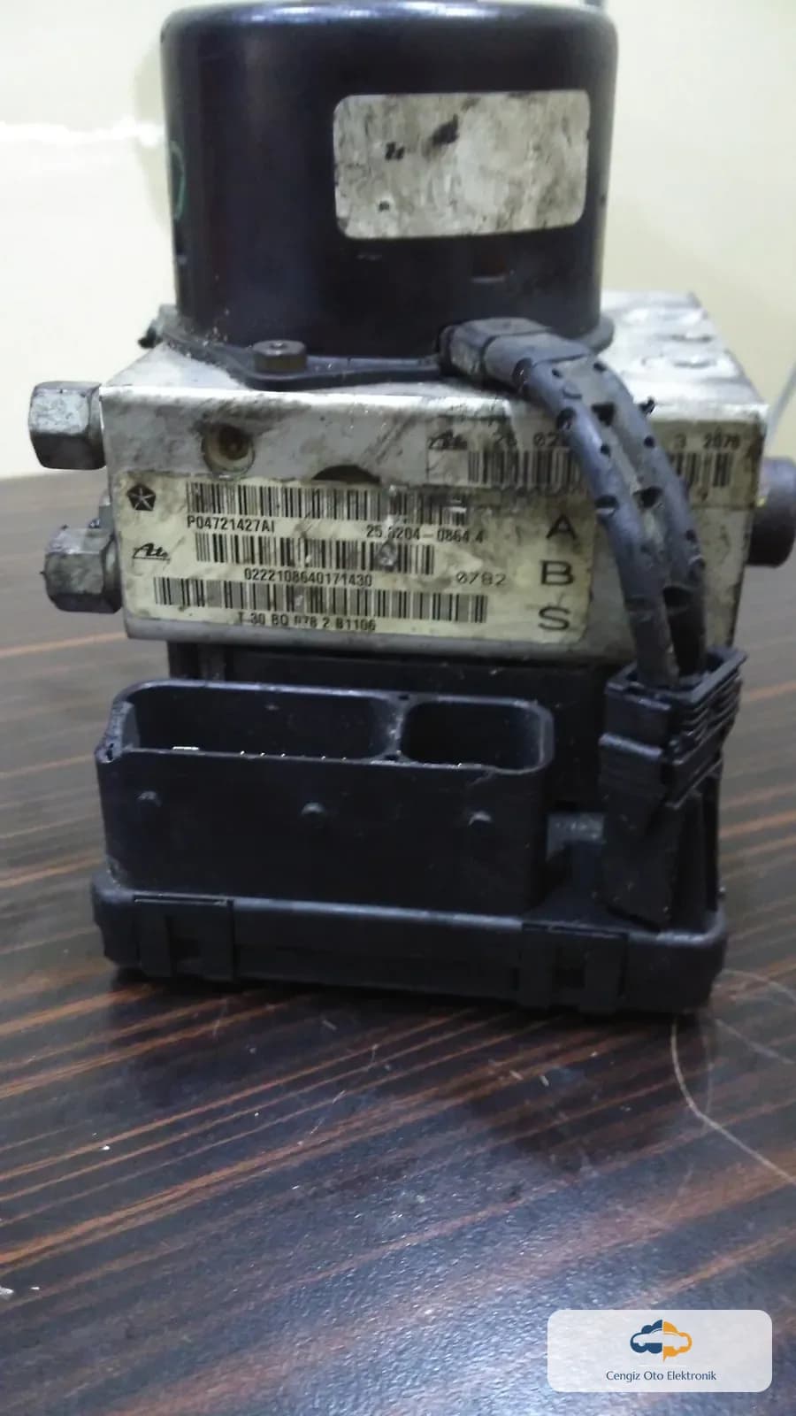 Chrysler / Dodge Chrysler Voyager IV / Grand Voyager IV (2000 – 2007), Dodge Caravan / Grand Caravan (2001 – 2007) ABS Beyini / ABS Pompası ve Hidrolik Blok Komple (ATE MK20 ABS Modülü)