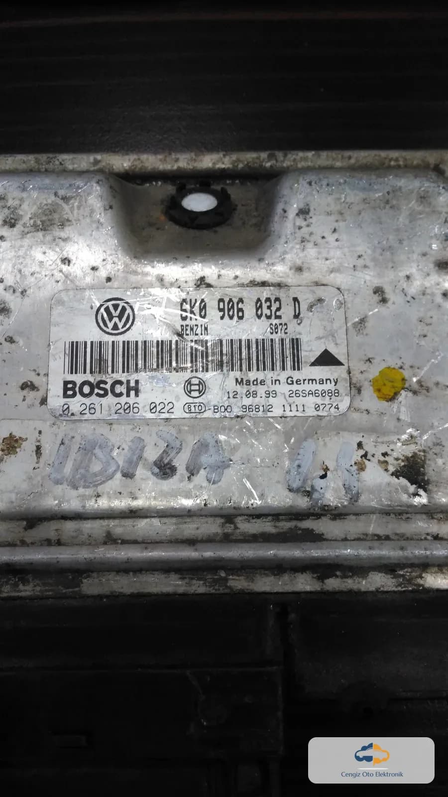 Seat Seat Ibiza II / Seat Córdoba (Kasa: 6K / 6K2 Facelift) Motor Beyini (ECU / Motor Kontrol Ünitesi) - 6K0906032D